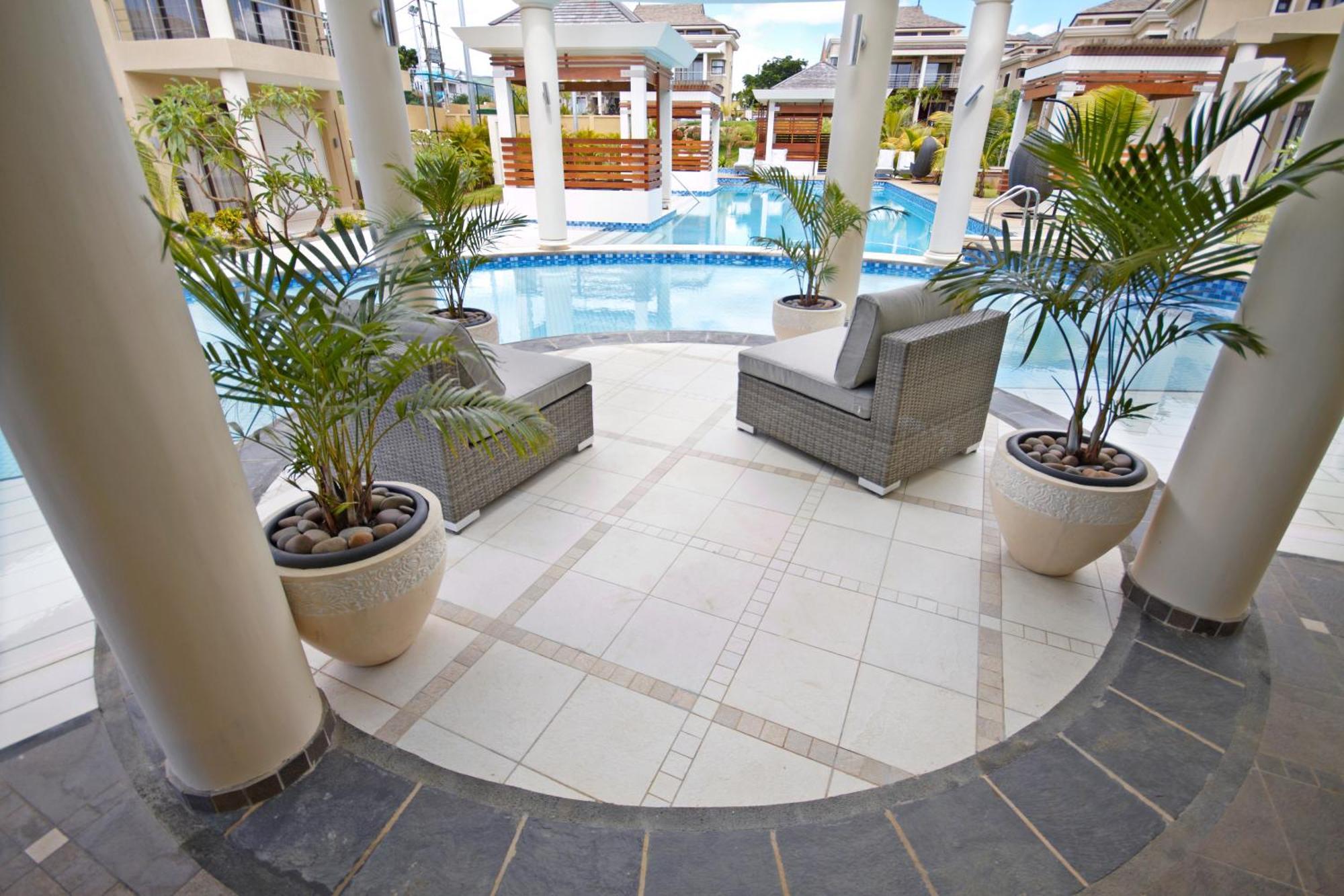 Villasun Luxury Apartments & Villas Flic en Flac Exterior photo