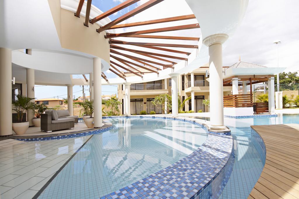 Villasun Luxury Apartments & Villas Flic en Flac Exterior photo