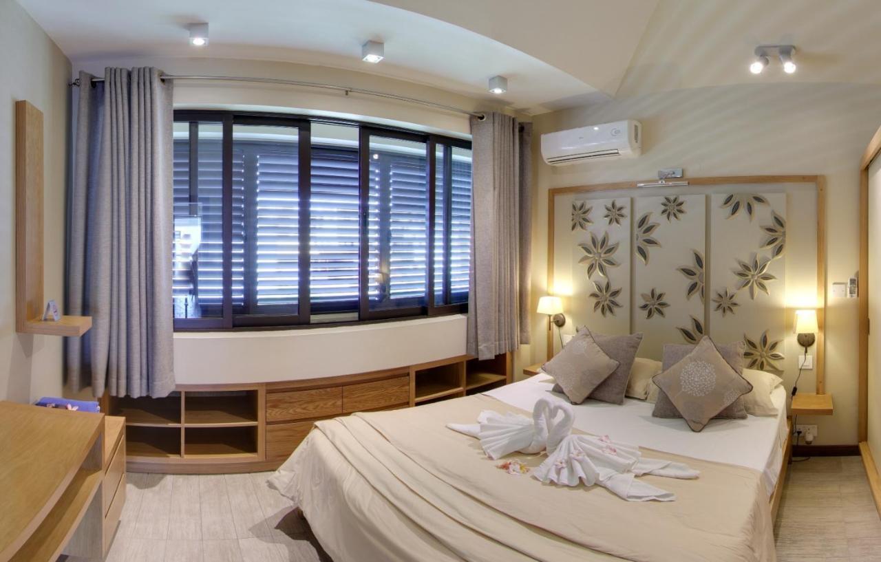 Villasun Luxury Apartments & Villas Flic en Flac Exterior photo